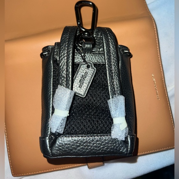 Coach Micro backpack charm - Picture 2 of 9